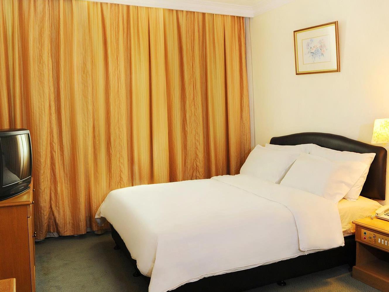 Borneo Hotel Кучінг Екстер'єр фото